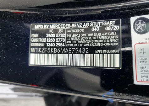 2021 Mercedes-Benz E 450 4Matic z USA, uszkodzony, nr VIN W1KZF5KB6MA879432